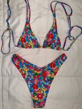 SHEIN Bikini Set